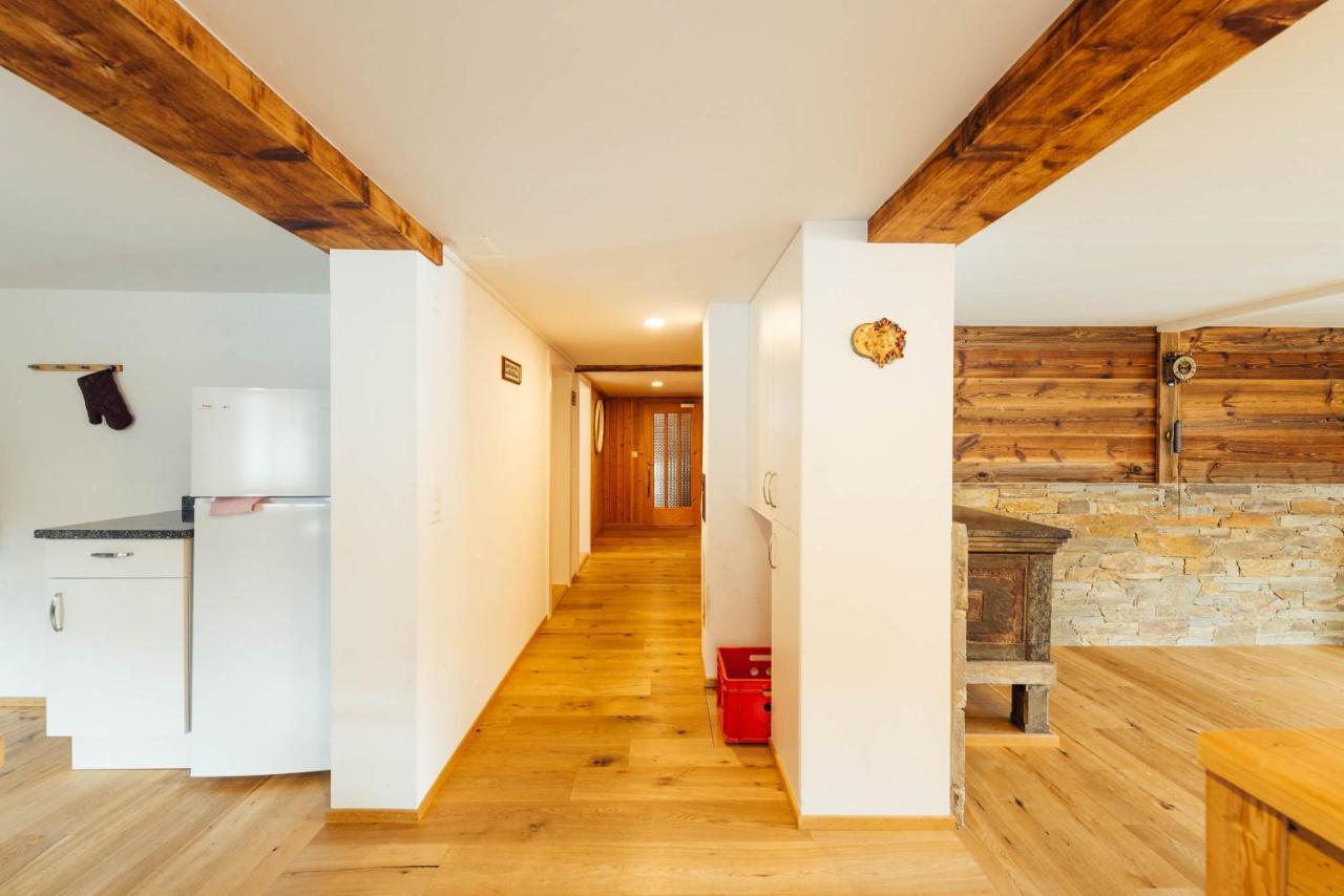 Casa Nacla Sedrun/Surrein Apartment ภายนอก รูปภาพ